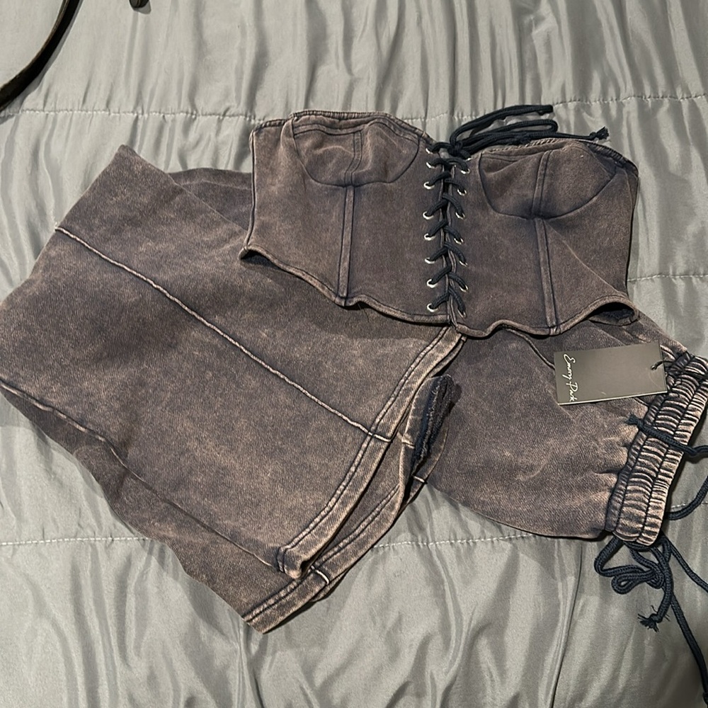Vici 2 piece fleece set corset top and baggy pants size L in both